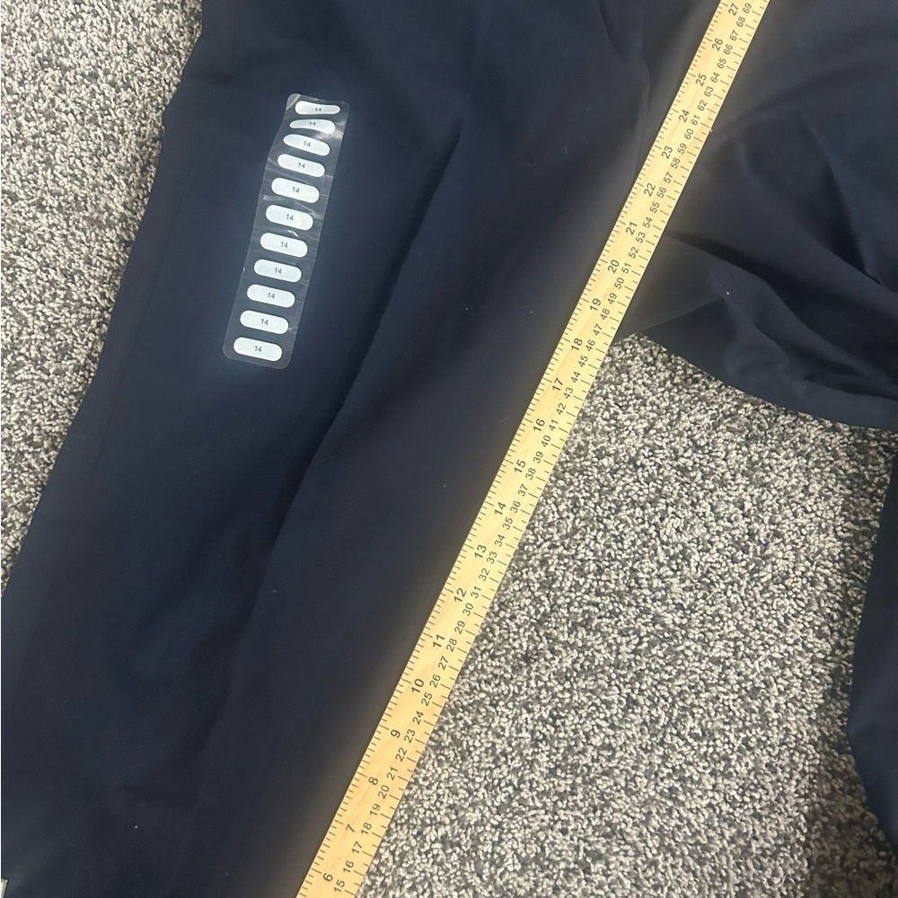 Rafaella Navy Curvy Cropped Slacks Retail $62 Size 14 NWT - Picture 6 of 7